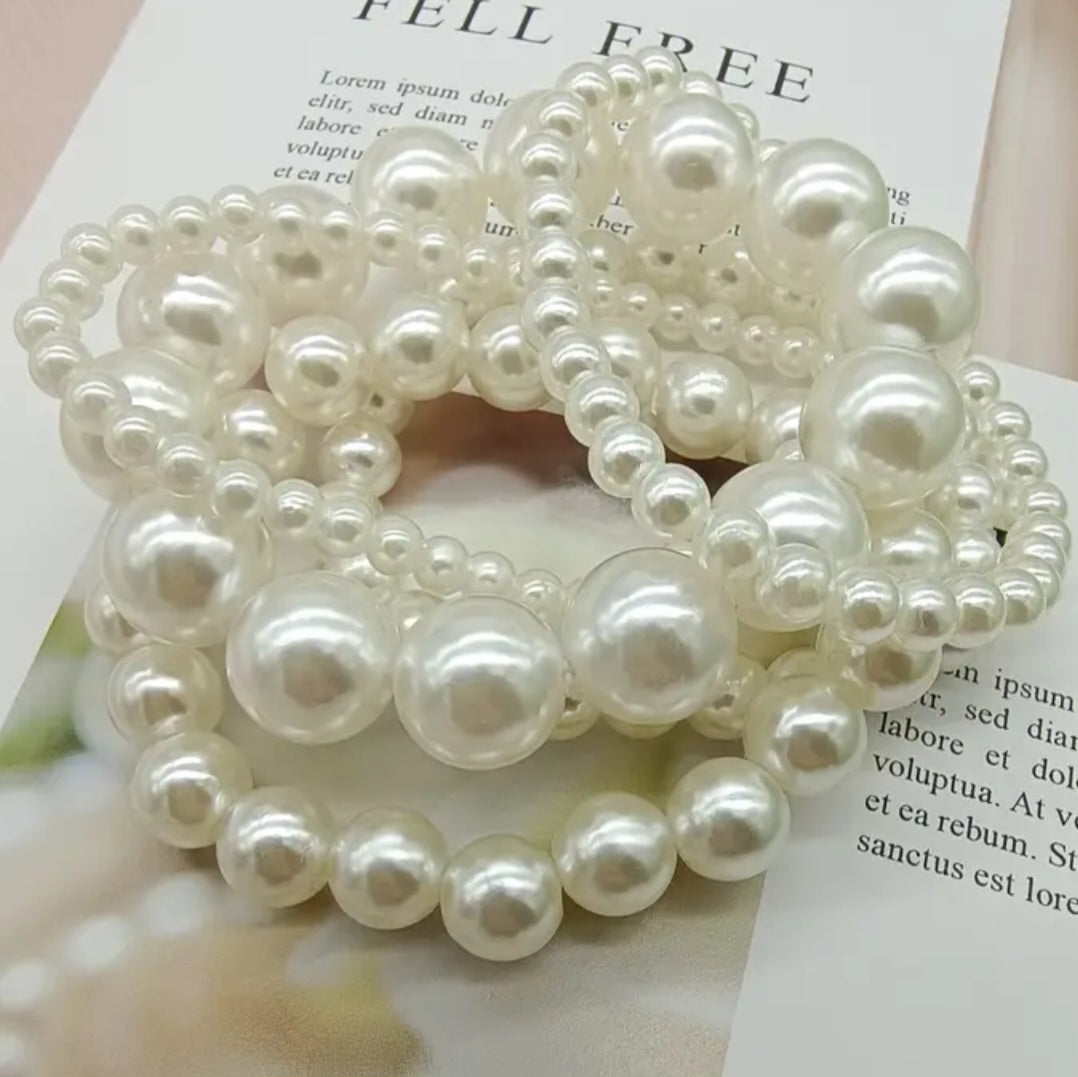 Pearls set bracelets