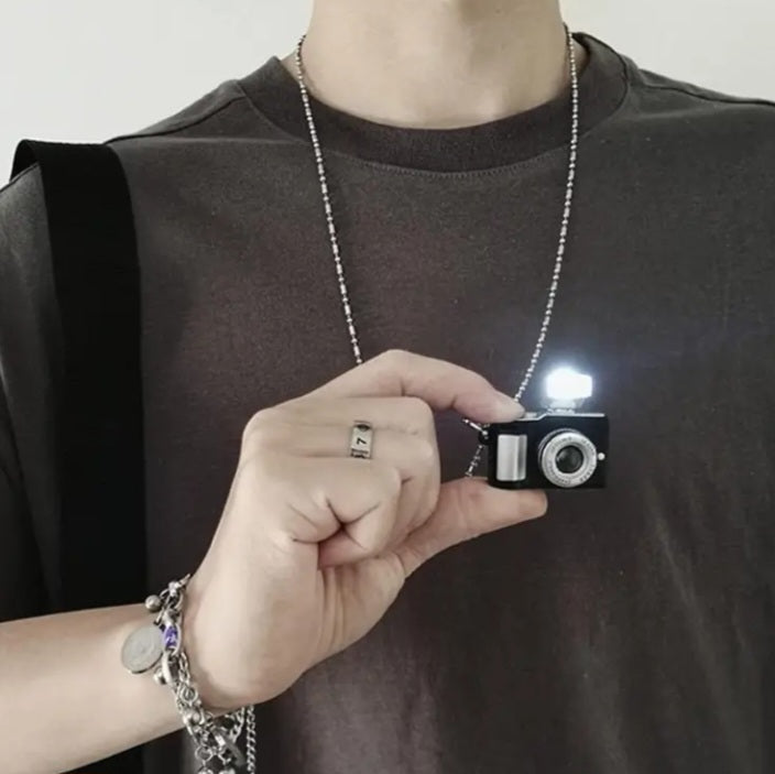 Debi tirar mas fotos Necklace