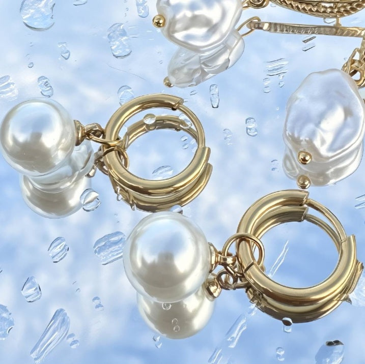 Amelia Pearl Earrings