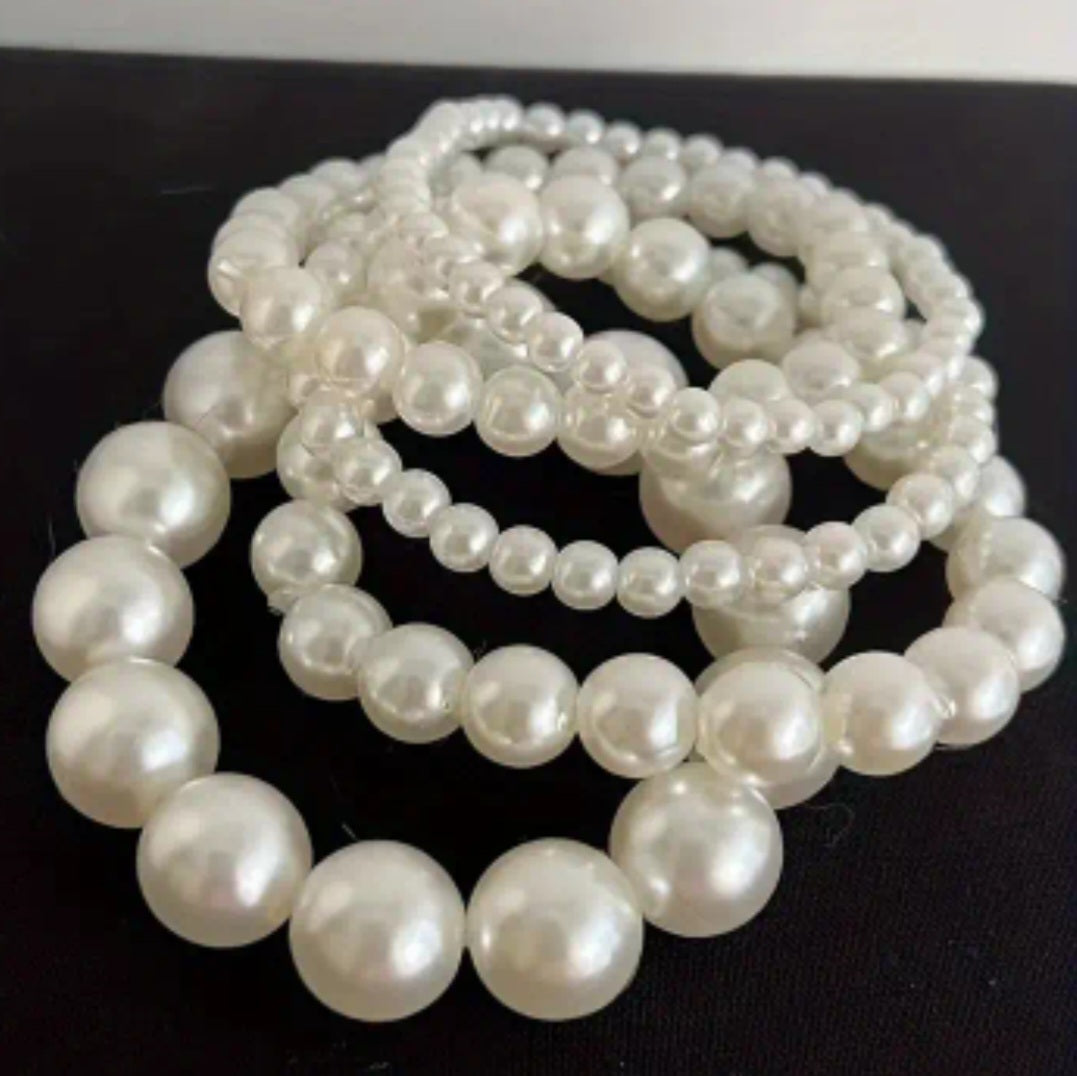 Pearls set bracelets